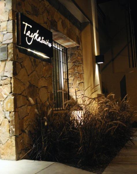 סלטה Tayka Suites מראה חיצוני תמונה